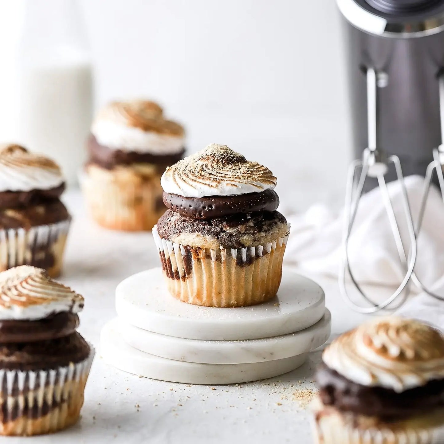 100-Pack Standard Cupcake Liners, Nonstick Baking Cups